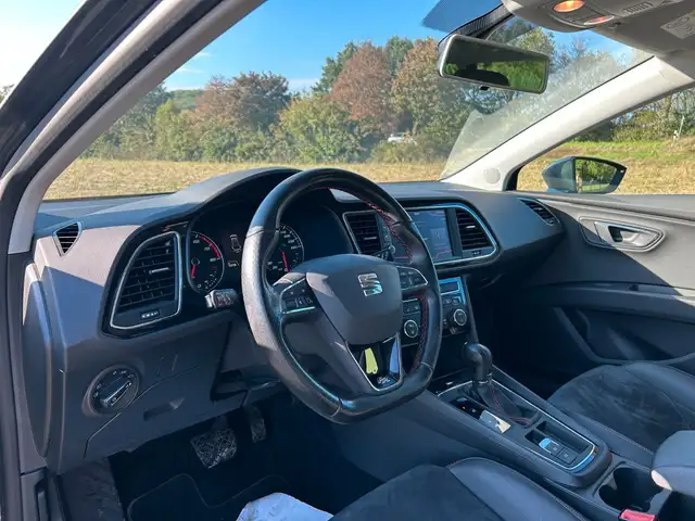 Seat Leon view 13