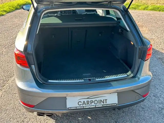 Seat Leon view 5