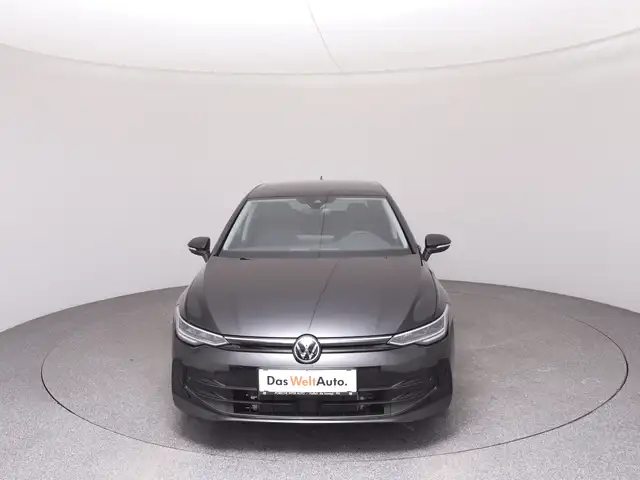 Volkswagen Golf view 3