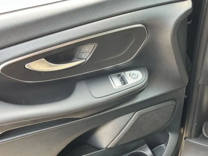 Mercedes-Benz Clase V 2019, foto 5