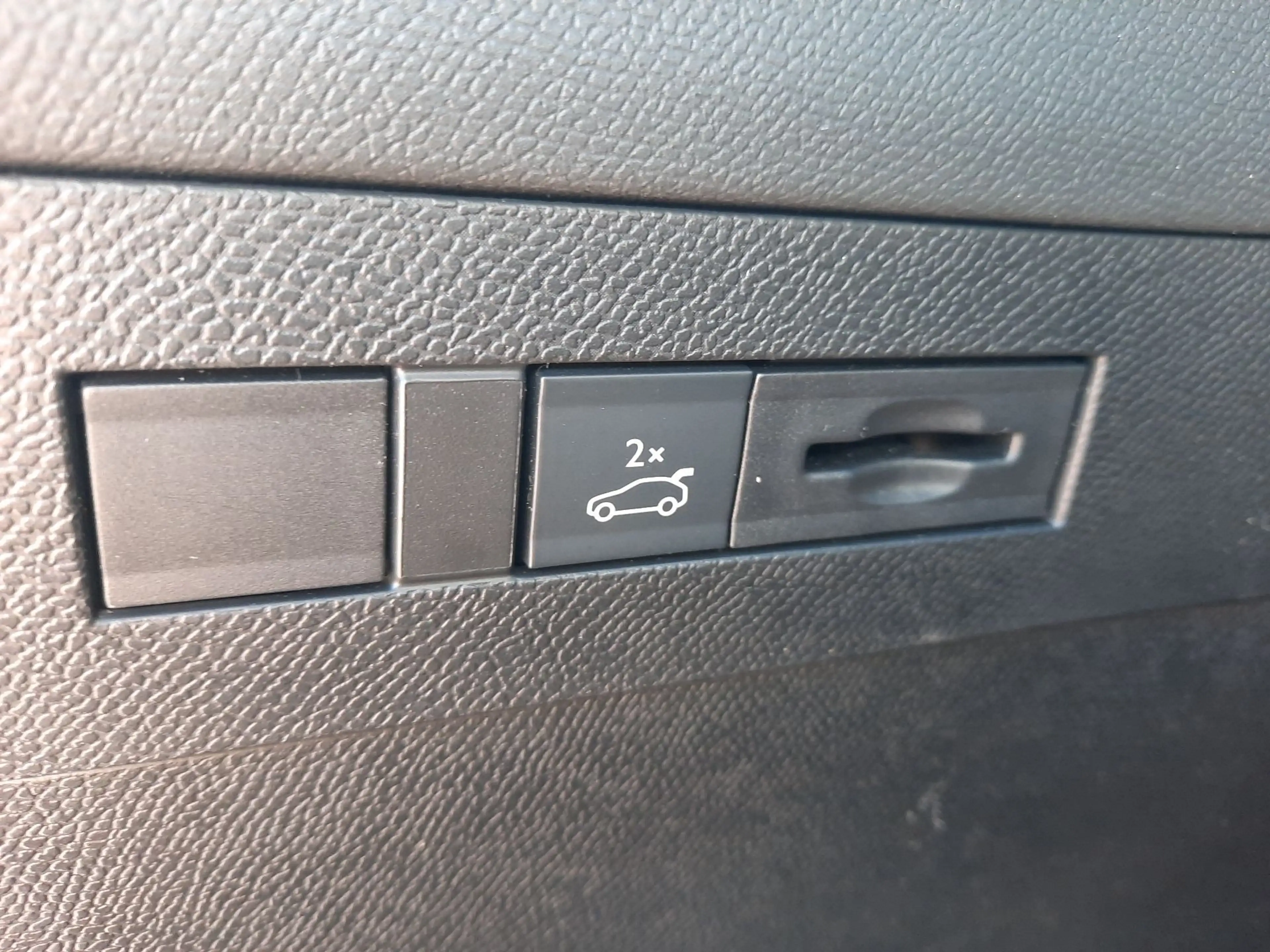 Opel Astra L ST 1.2 Turbo GS Navi 360° Kamera Pano — photo 14