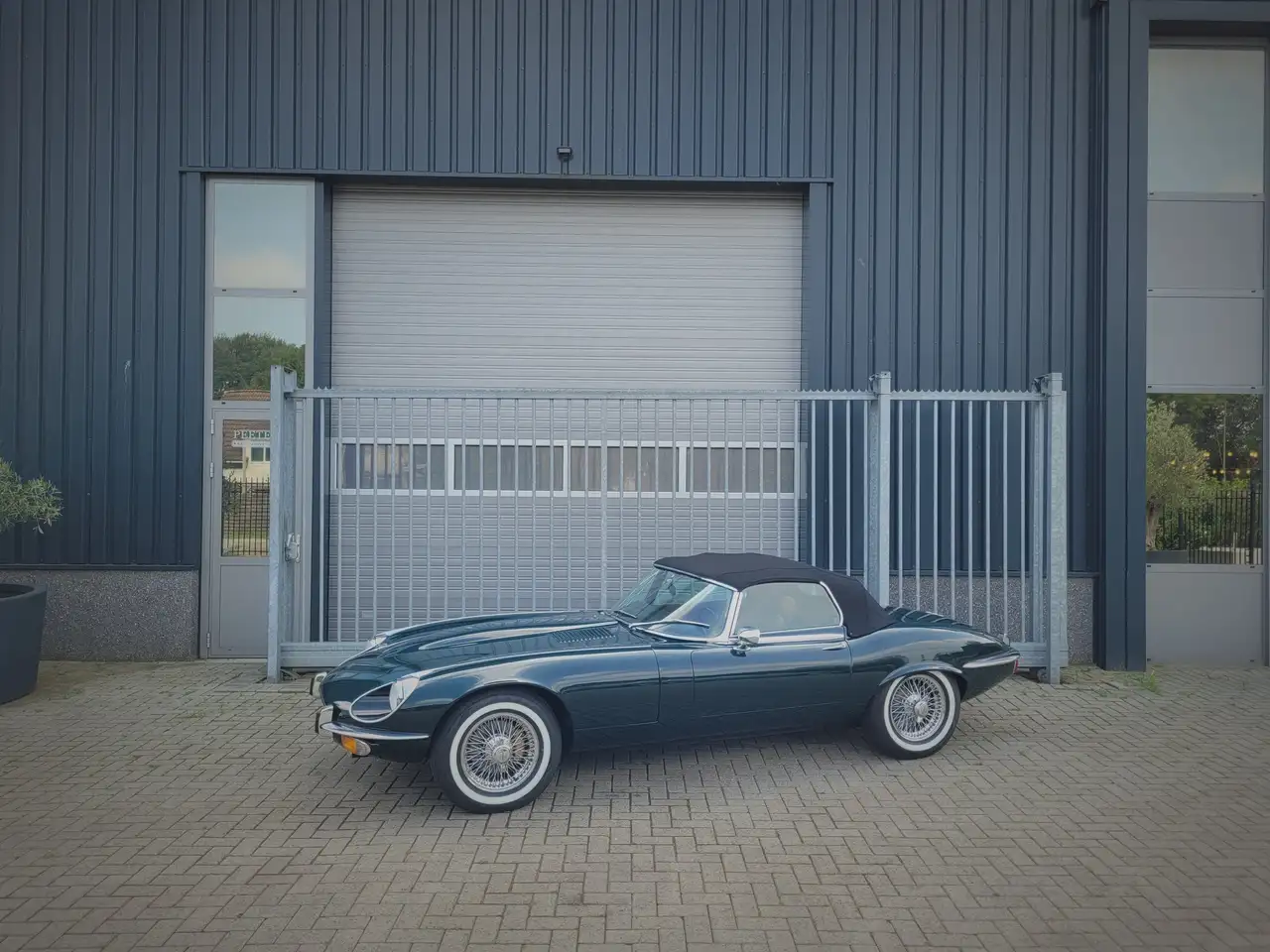 Jaguar E-Type v12 roadster, foto 3