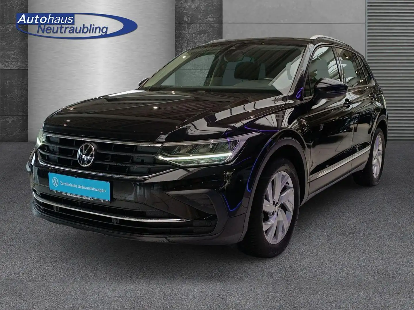 Volkswagen Tiguan 1.5 TSI "ACTIVE" 150 PS +NAVI+SHZ+REARVIEW+ Schwarz - 2