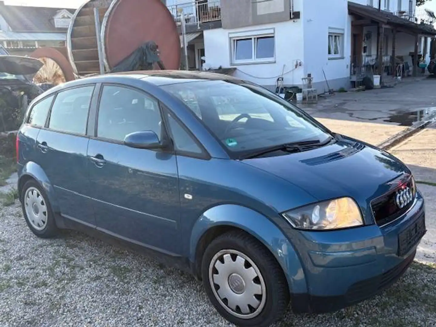 Audi A2 A2 1.4 Blau - 2