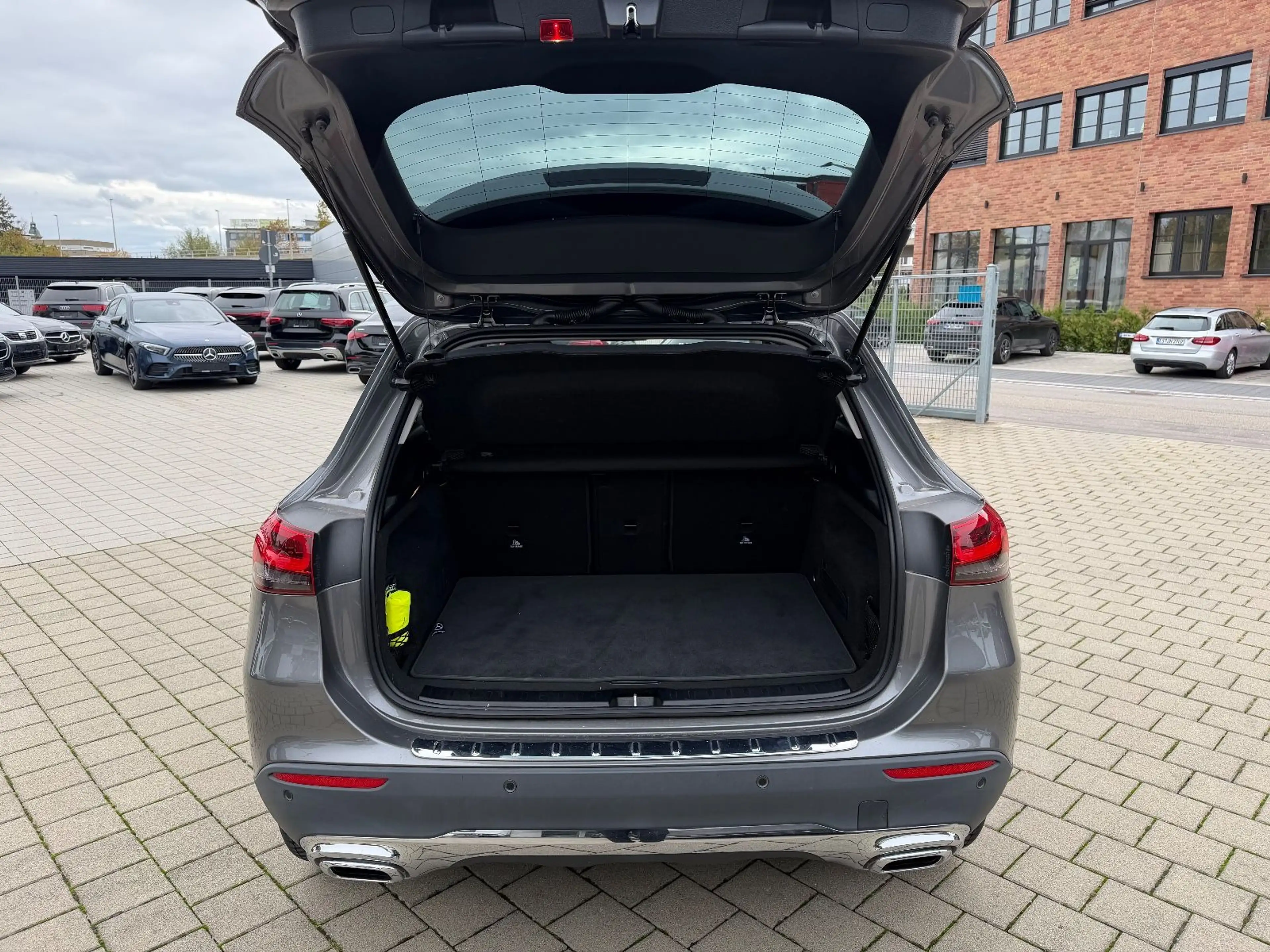 Mercedes-Benz GLA 200 MBUX*Navi*Rcam*LED — photo 9