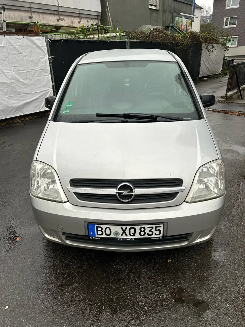 Opel Meriva 1.6 TÜV 09/2025 Srebrny - 2
