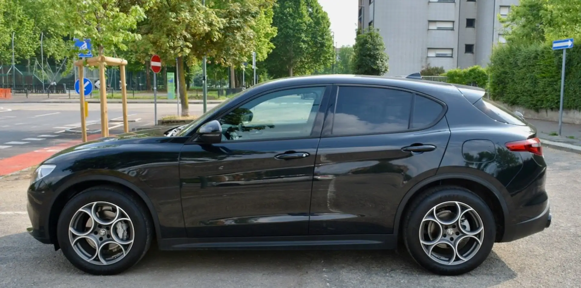 Alfa Romeo Stelvio Stelvio 2.2 Q4 190cv GARANZIA ESTESA al 2027!! Nero - 2