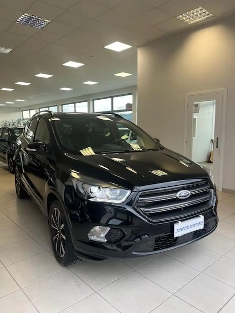 Ford Kuga 2.0 TDCI 150 CV S&S 4WD Powershift ST-Line Nero - 1
