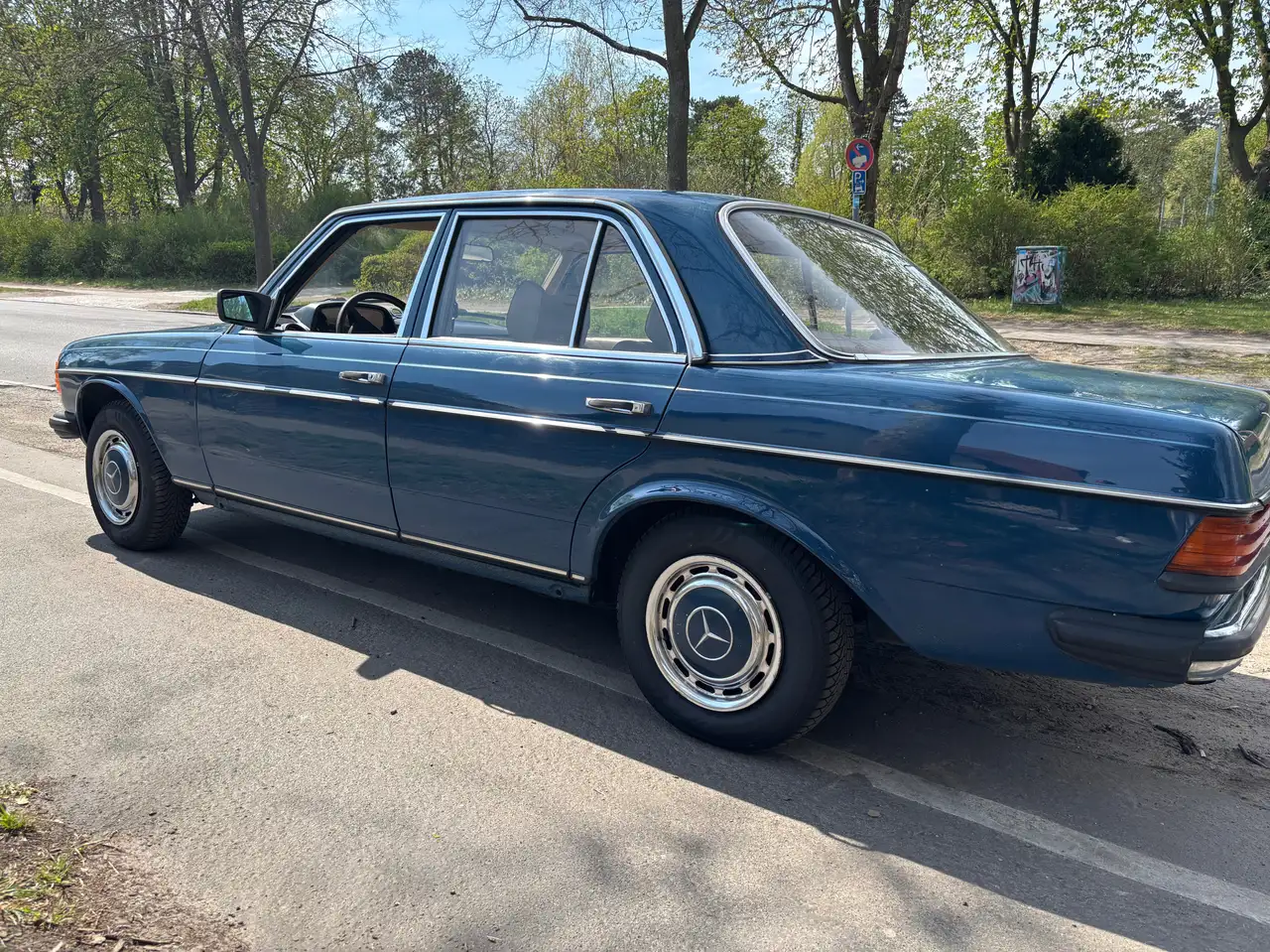 Mercedes-Benz 200 W123 200D, foto 3