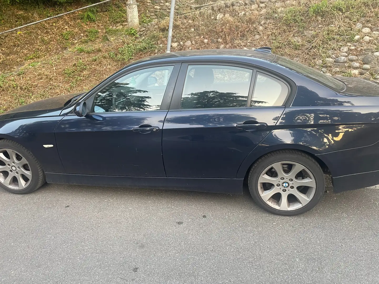 BMW 320 320d Eletta Blu/Azzurro - 2