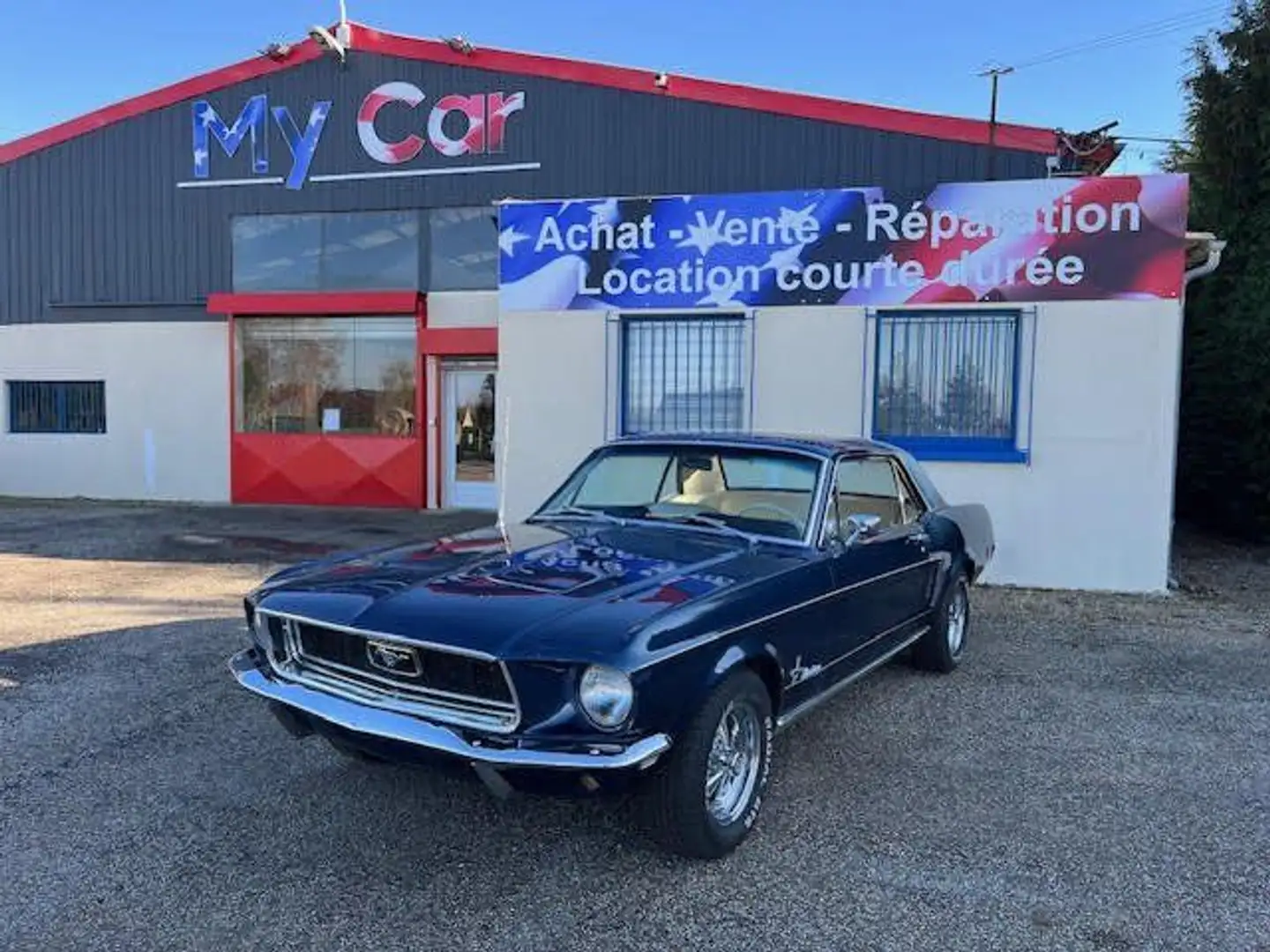 Ford Mustang 4.7L V8 200 CH - 2