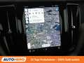 Volvo XC60 2.0 T6 Recharge Plug-in Hybrid R Design AWD Schwarz - thumbnail 21