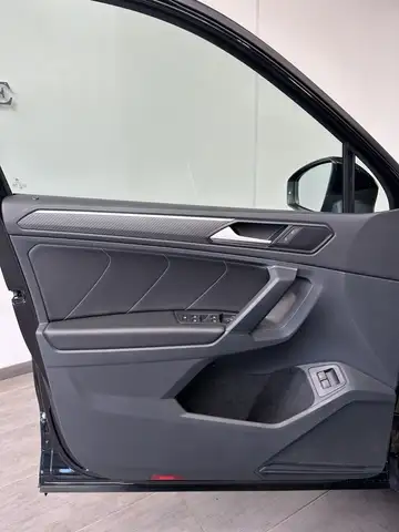 Volkswagen Tiguan view 10