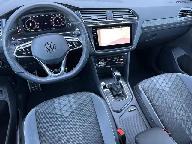 Volkswagen Tiguan view 15