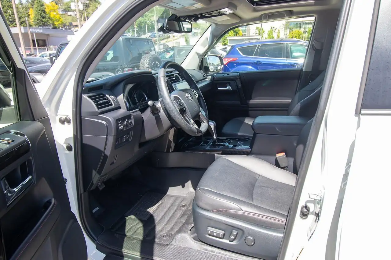 Toyota 4-Runner photo Toyota 4-Runner