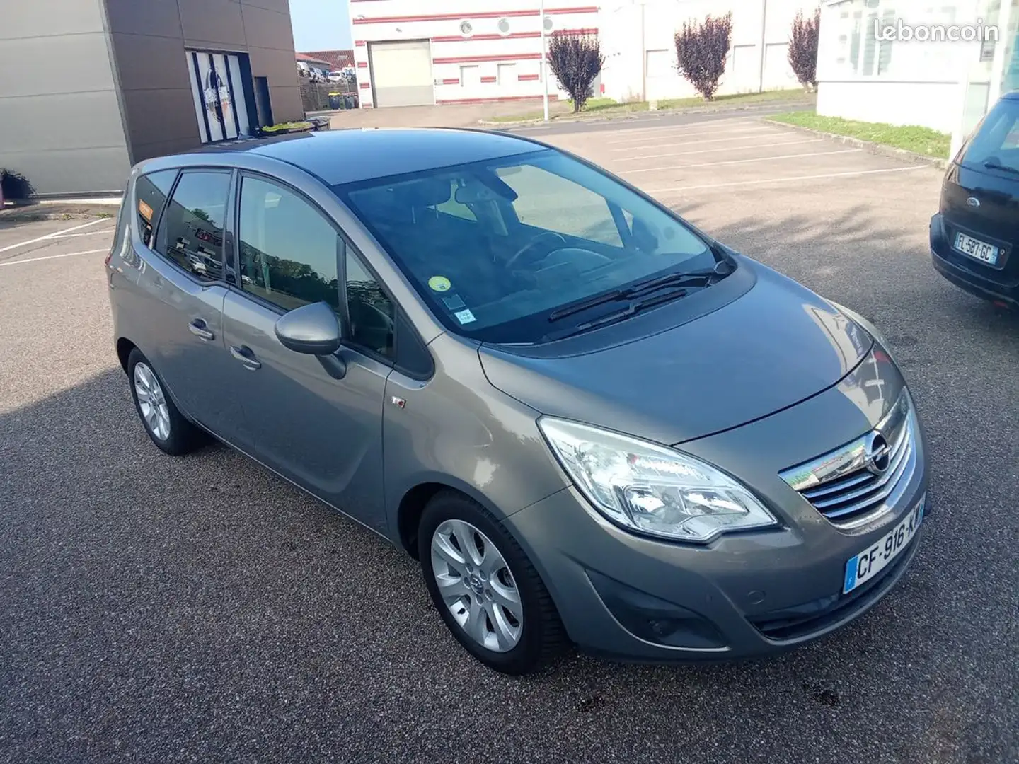 Opel Meriva Beau 1.7cdti pack 2012 entretien complet reprise Gris - 2