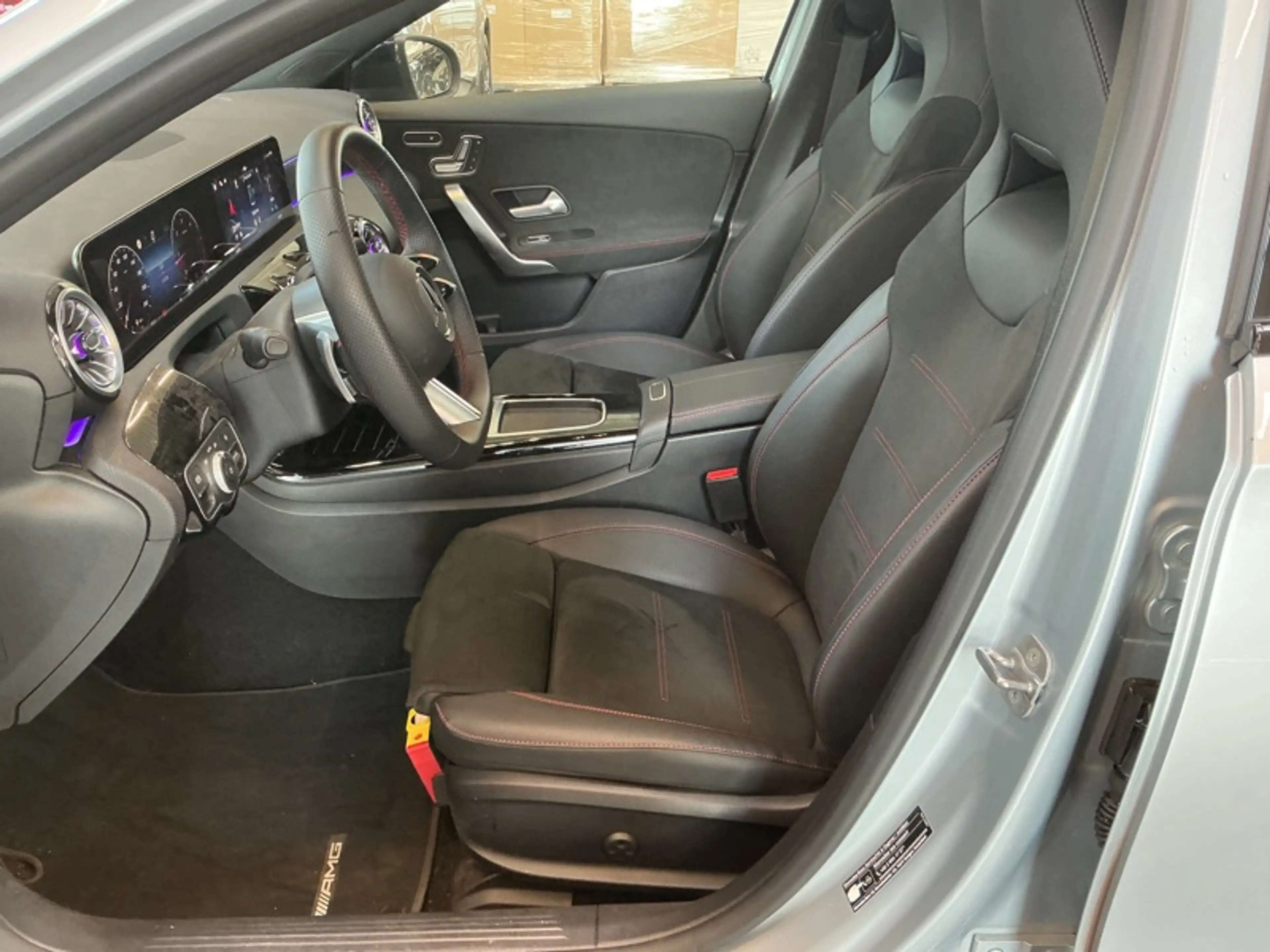 Mercedes-Benz A 180 d AMG Pack Night Pano — photo 8
