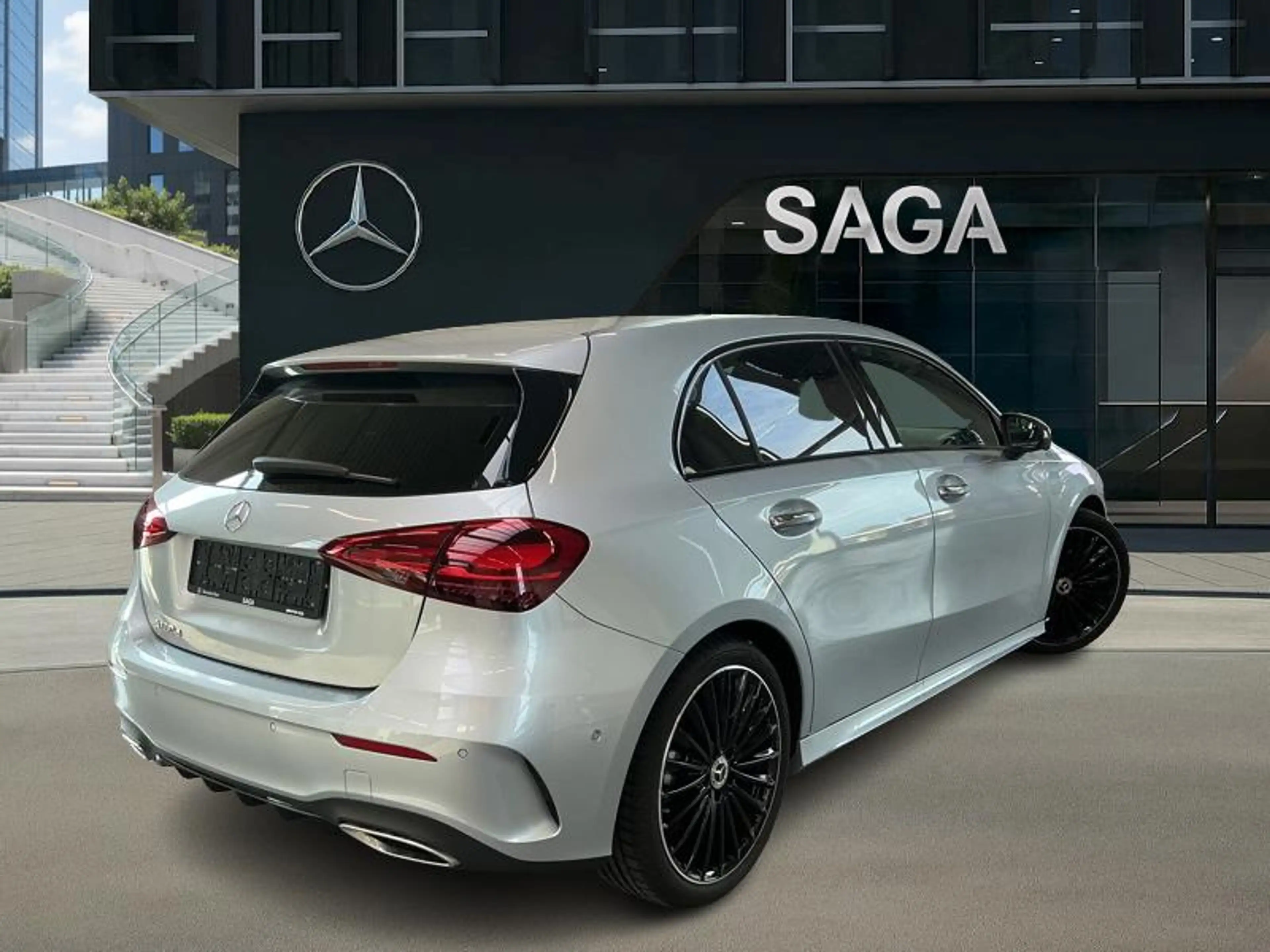Mercedes-Benz A 180 d AMG Pack Night Pano — photo 2
