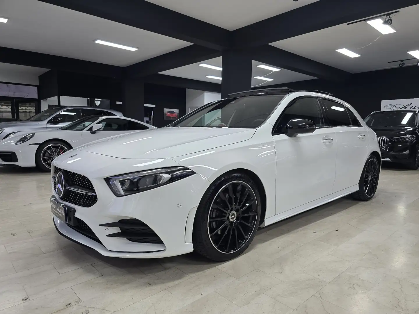 Mercedes-Benz A 180 Classe A  d Premium Night edition auto (Tetto) Bianco - 1