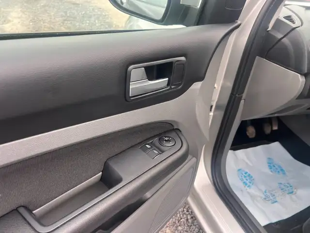 Ford Focus view 10