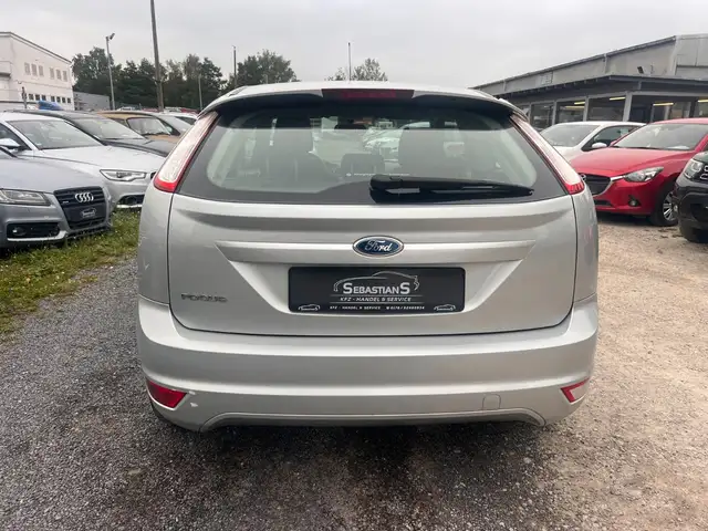 Ford Focus view 5