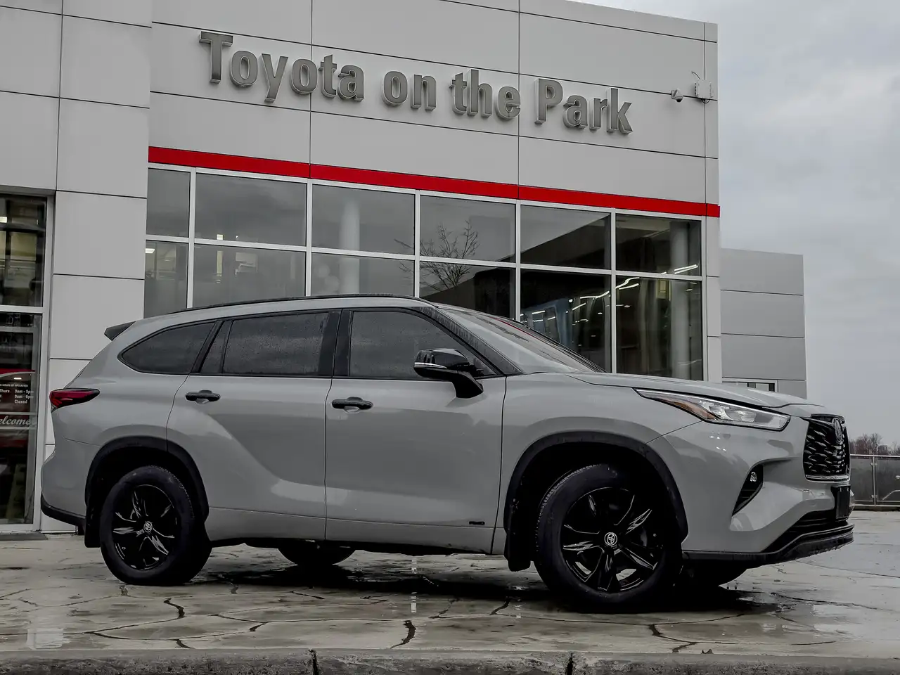 Toyota Highlander снимка Toyota Highlander