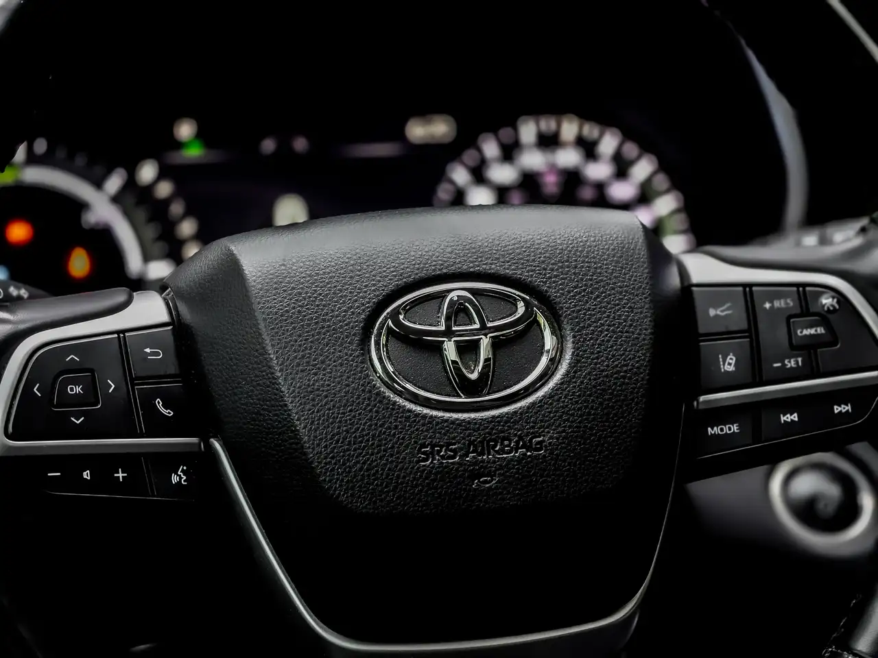Toyota Highlander снимка Toyota Highlander