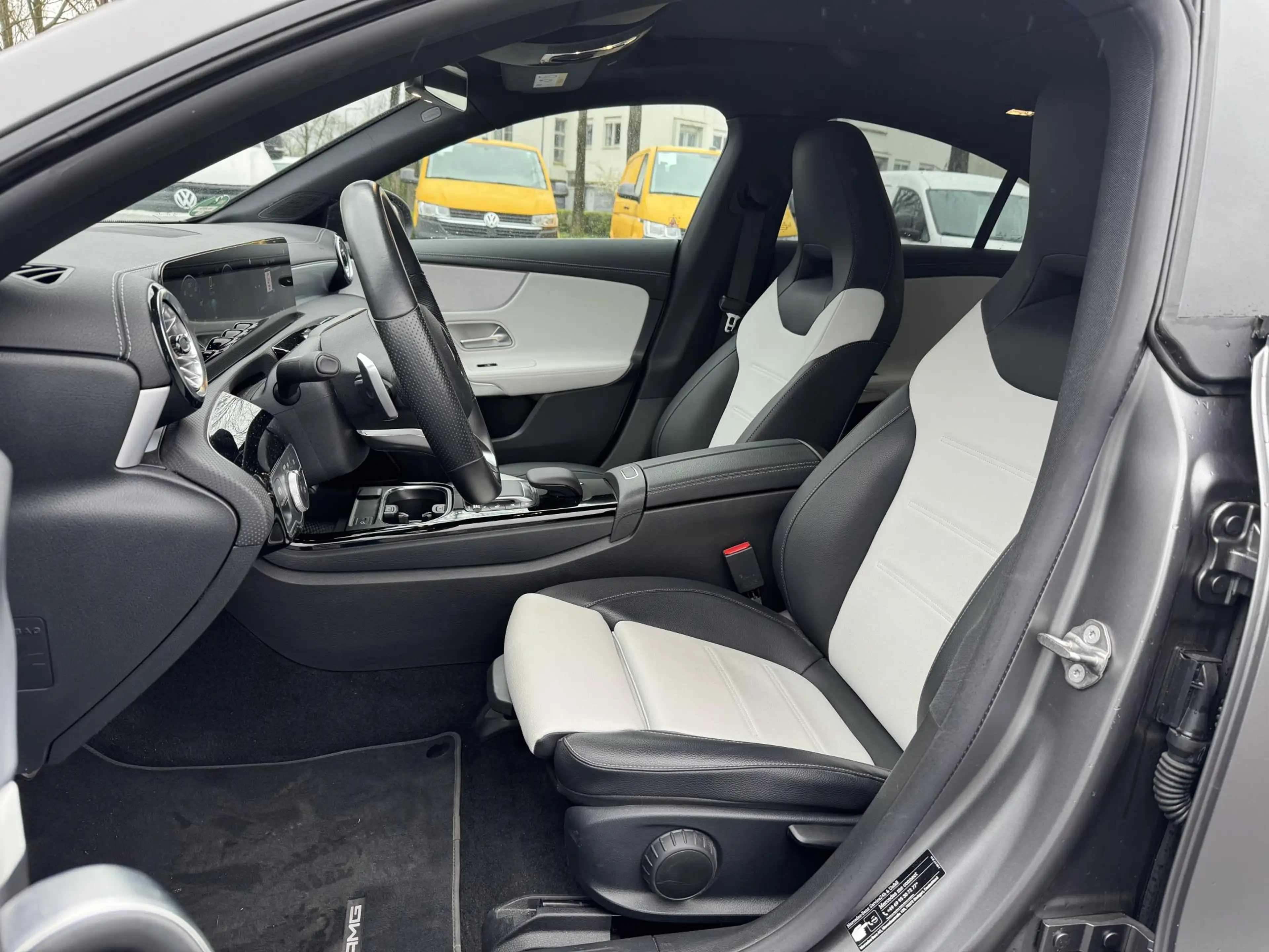 Mercedes-Benz CLA 250 e Coupe AMG (Pano,Camera,Leer,Digital,Carplay,Acc) — photo 10