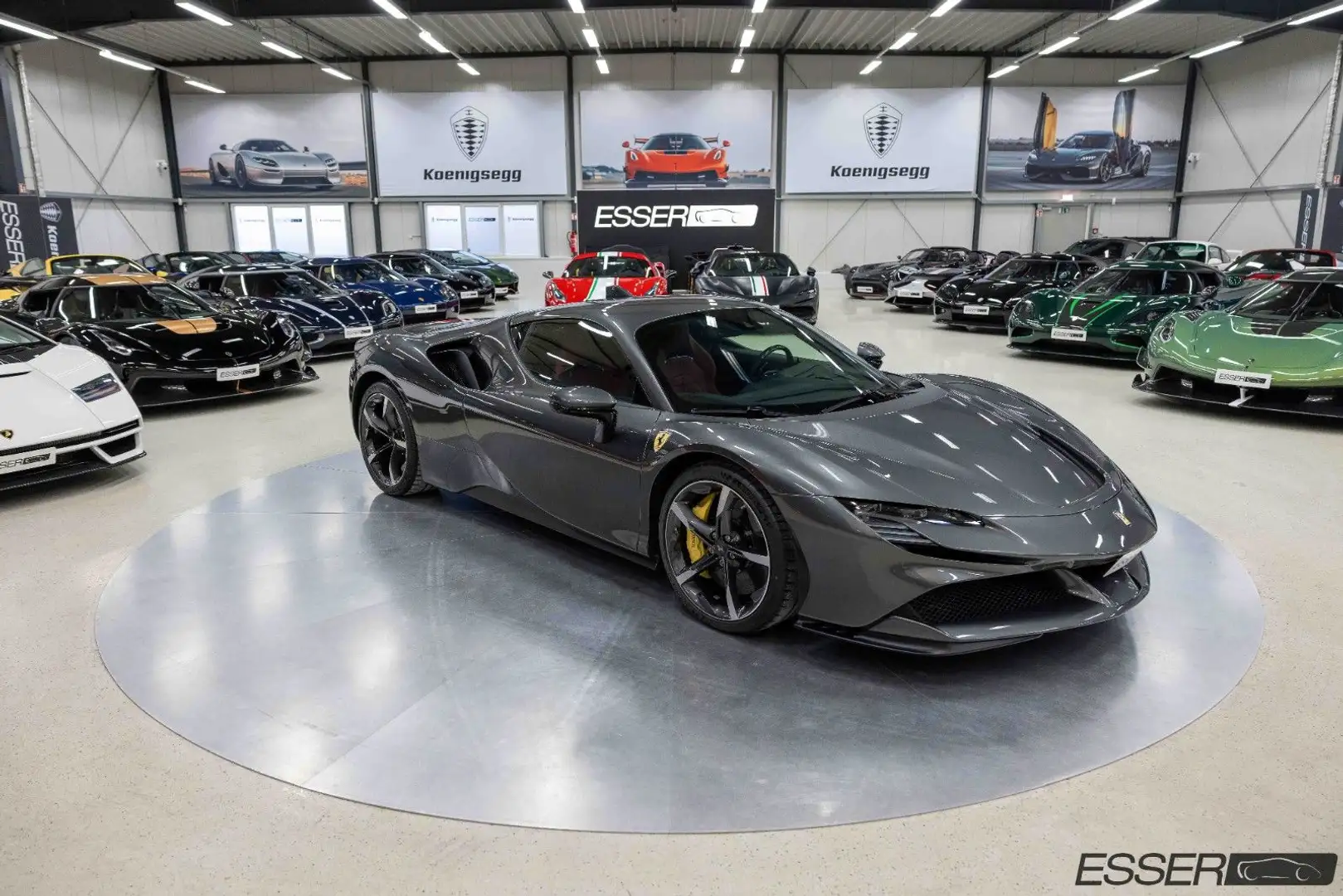 Ferrari SF90 Stradale Daytona seats Šedá - 1