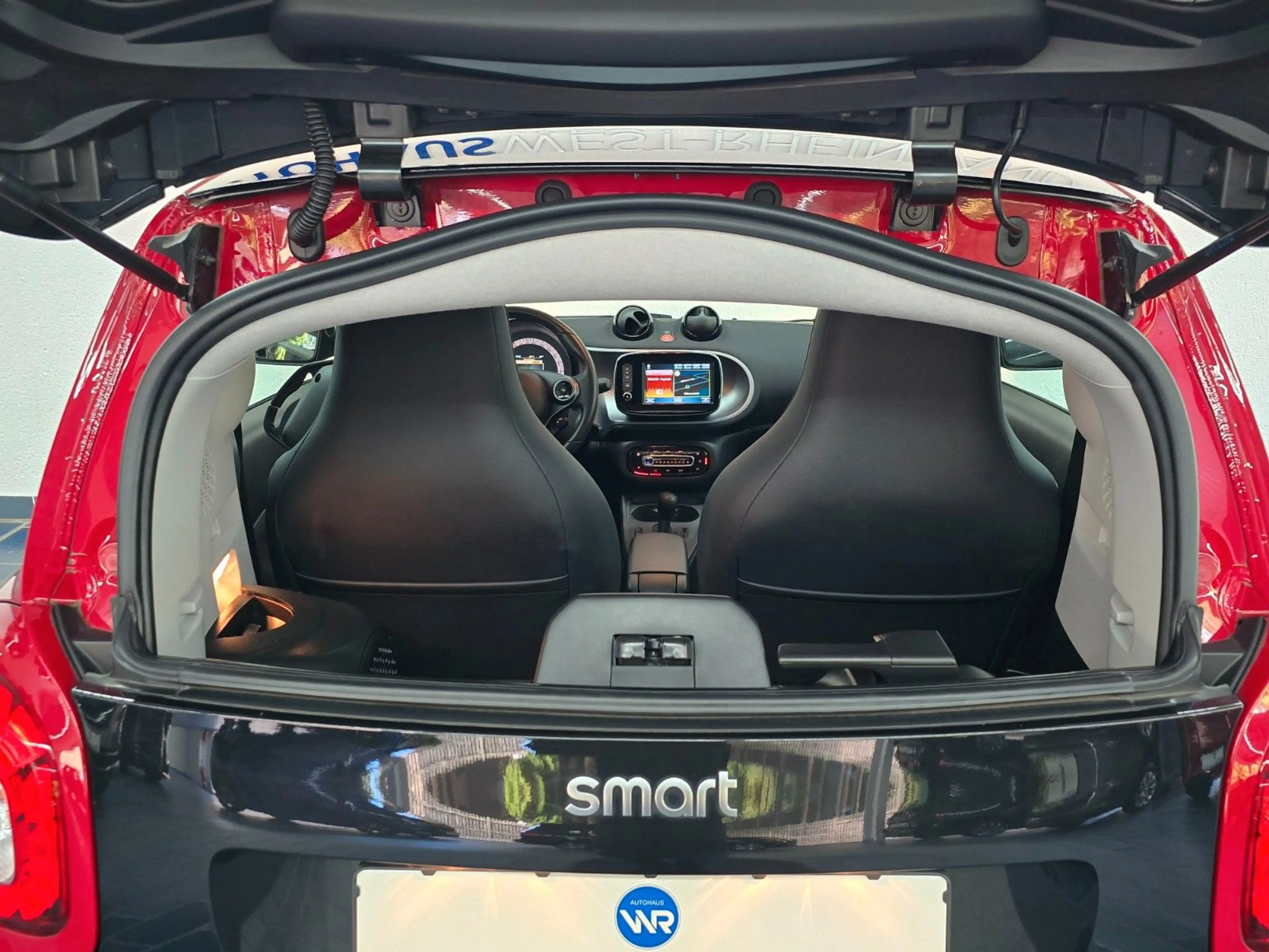 smart forTwo Coupe Basis 66kW*PANO*LED*RFK*SH*LEDER* — photo 7