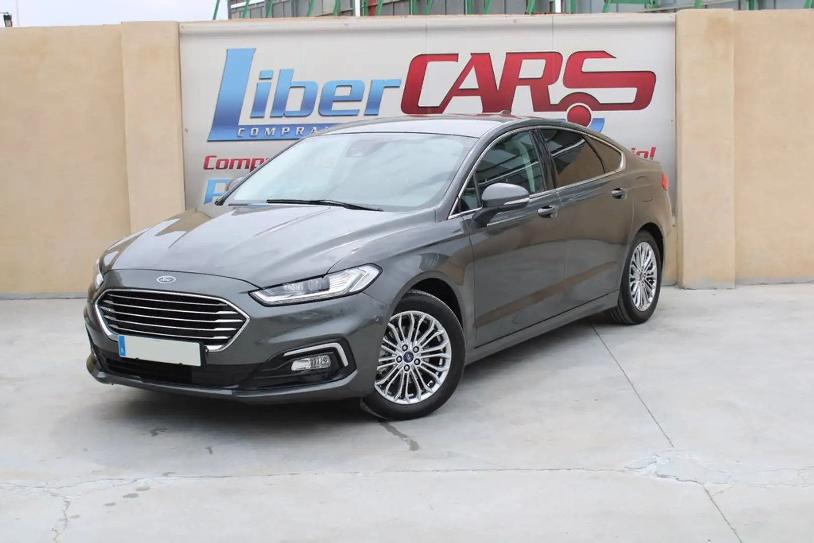 Ford Mondeo 2.0 Híbrido 138kW/187CV Titanium HEV AT Gris - 1