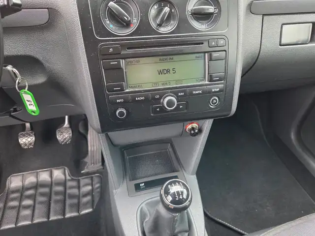 Volkswagen Touran view 14