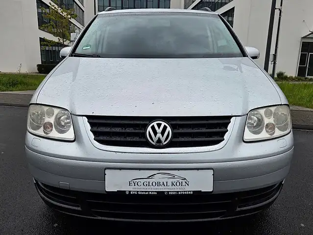 Volkswagen Touran view 7
