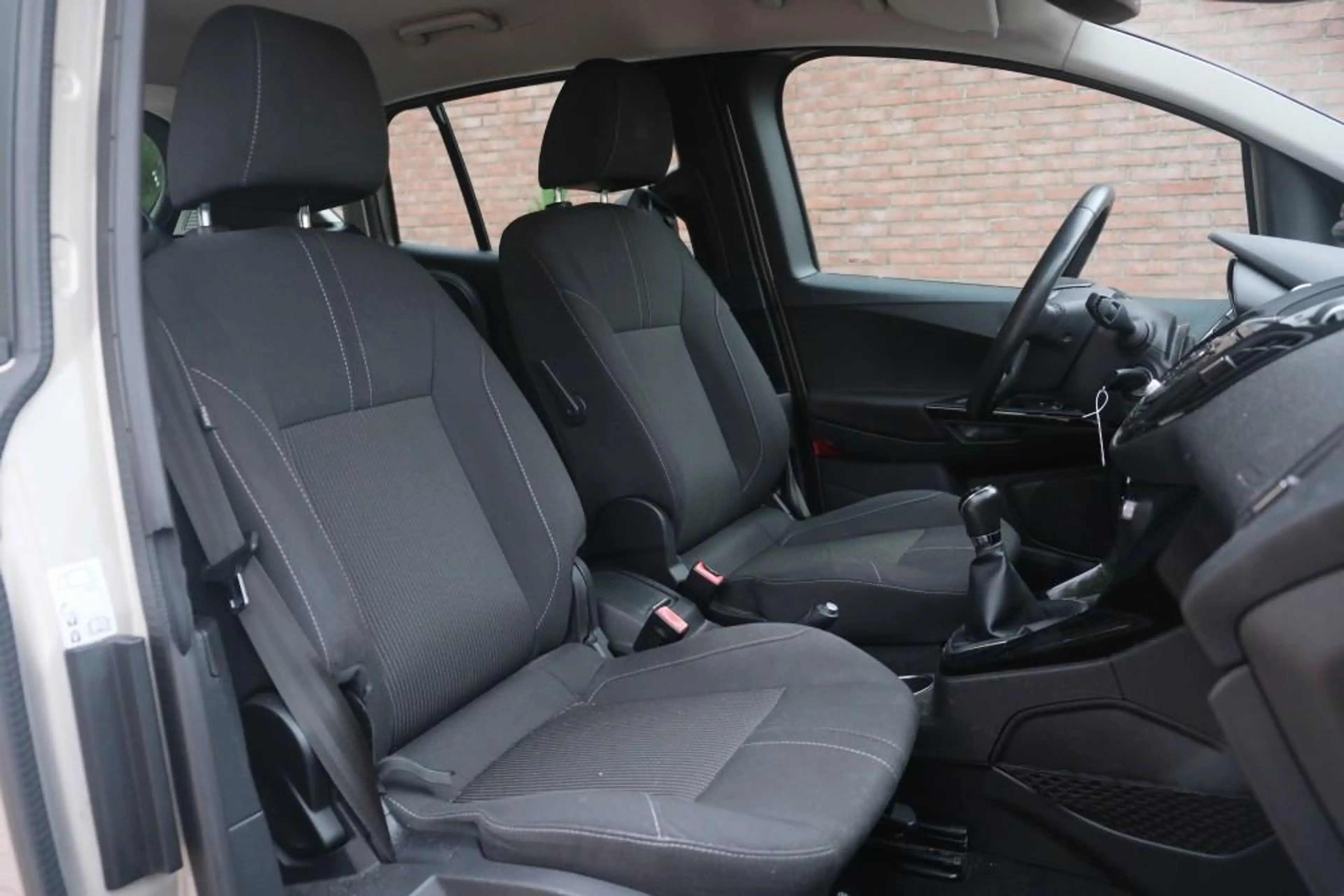 Ford B-Max 1.0 EcoBoost 100pk Titanium - Trekhaak - Navigatie — photo 7
