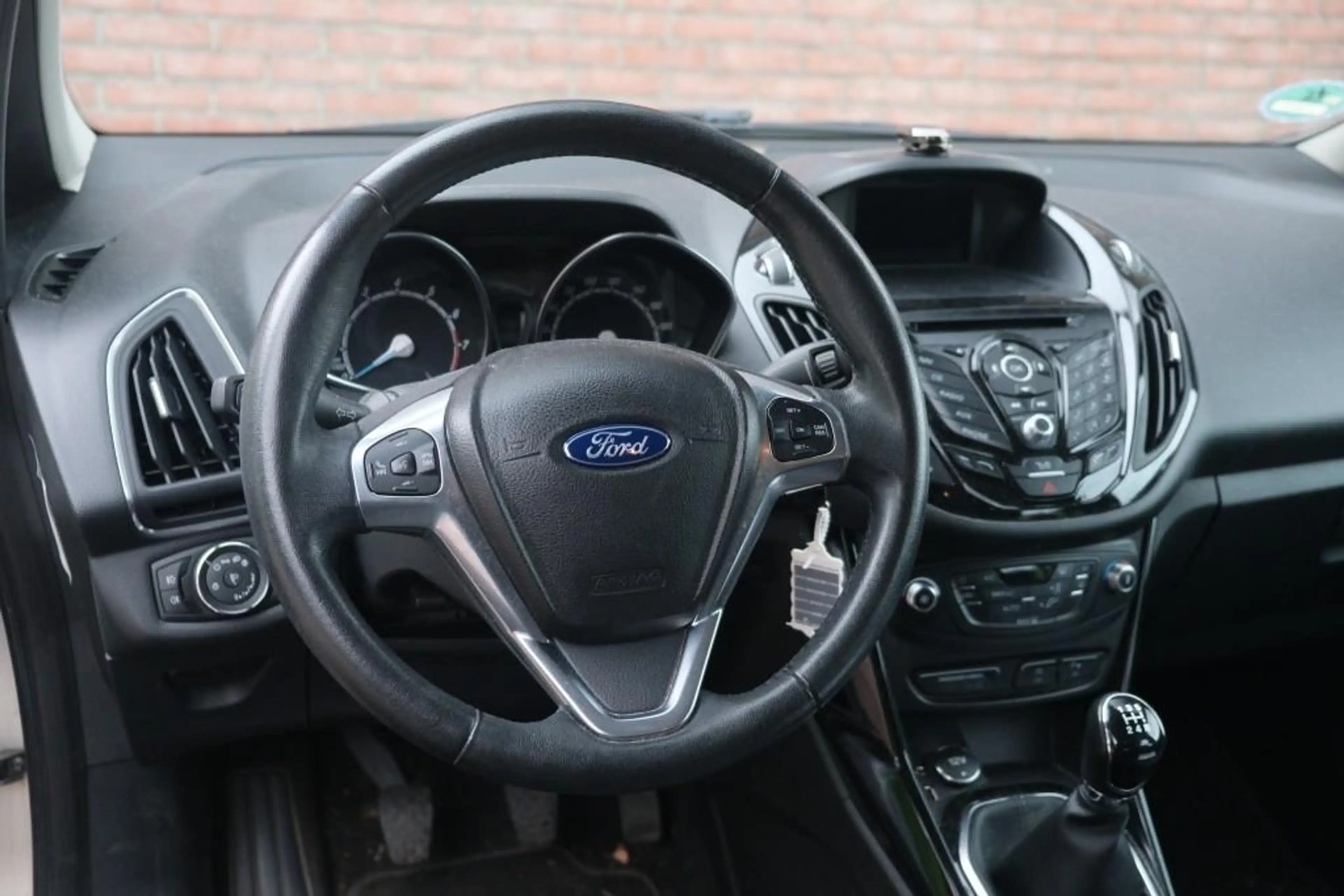 Ford B-Max 1.0 EcoBoost 100pk Titanium - Trekhaak - Navigatie — photo 14