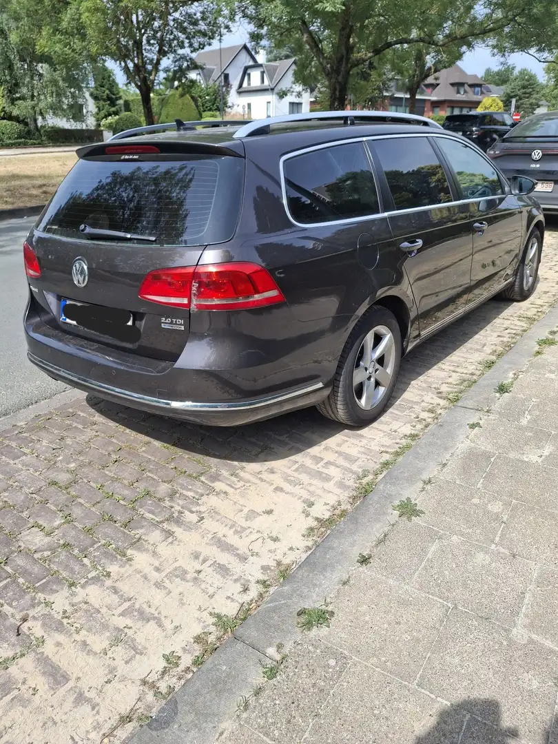 Volkswagen Passat 2.0 TDI DPF Comfortline Family Brun - 2
