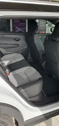 Mitsubishi Eclipse Cross view 9