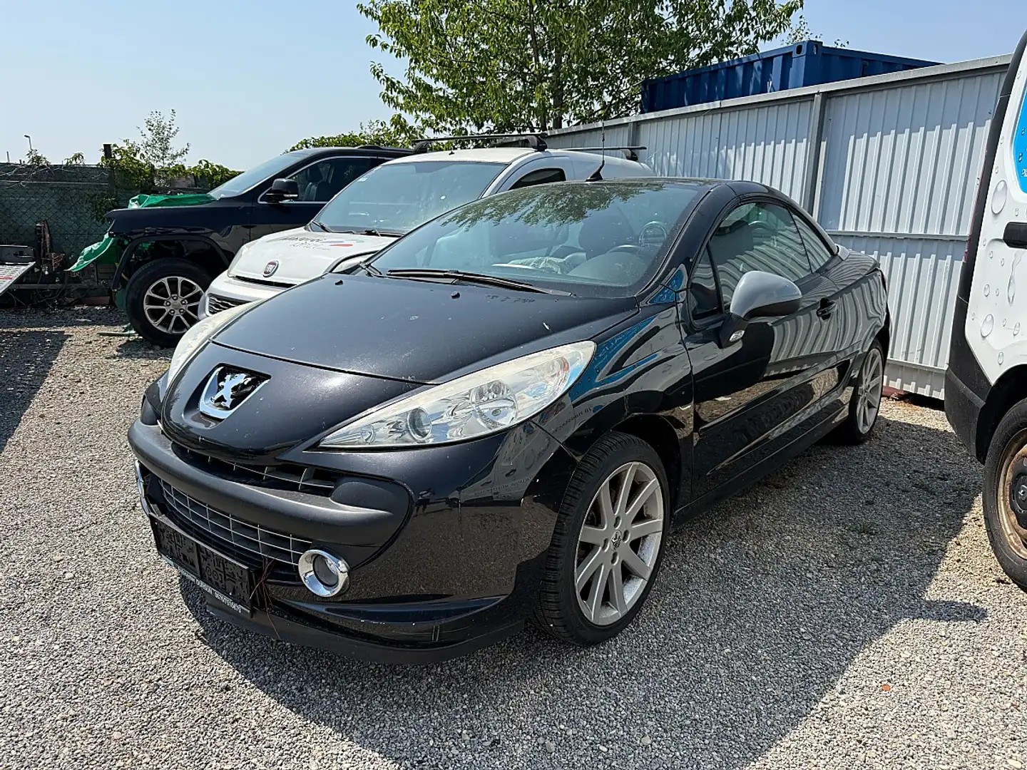 Peugeot 207 CC 1,6 16V Roland Garros Schwarz - 1