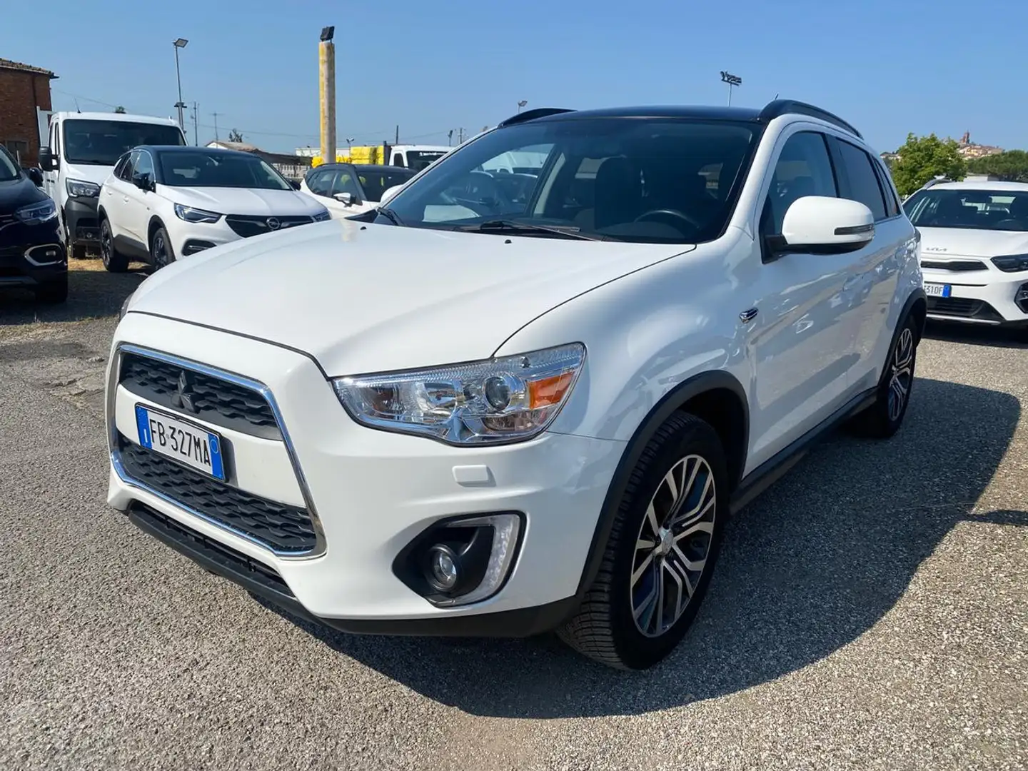 Mitsubishi ASX 1.6 DI-D 114 CV 4WD Instyle Panoramic Bianco - 1