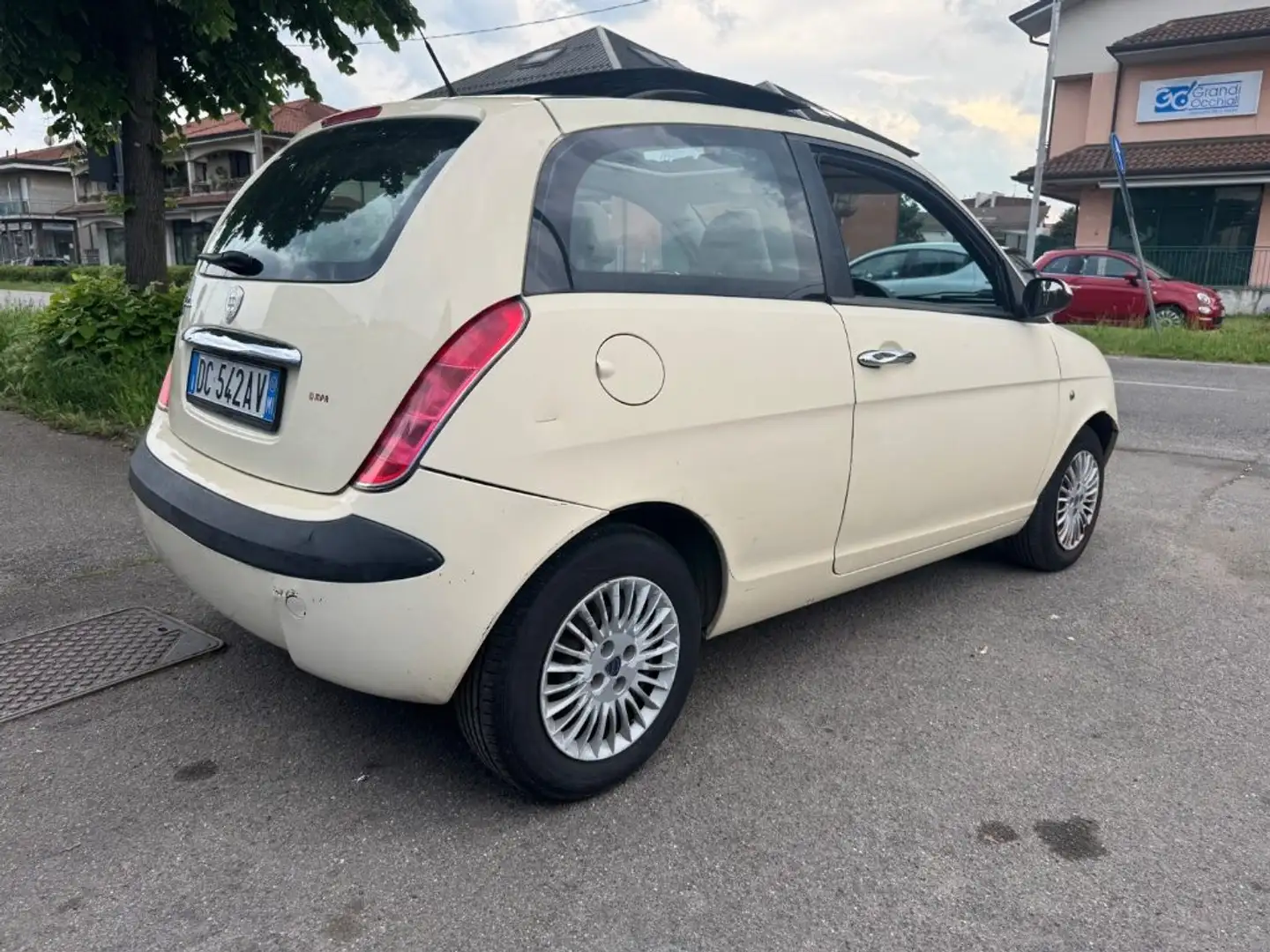 Lancia Ypsilon 1.2 16V Platino Galben - 2