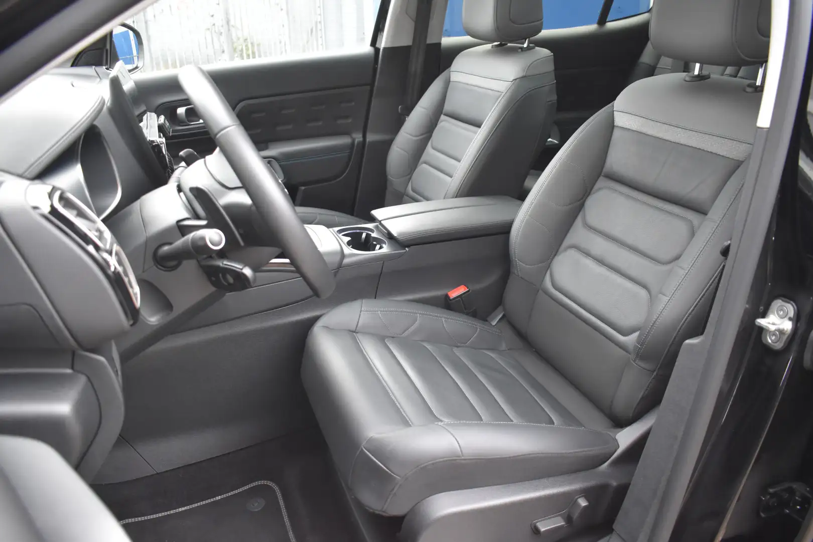 Citroen C5 Aircross Plug-in Hybrid 225pk EAT8 Automaat Shine. | Naviga Schwarz - 2