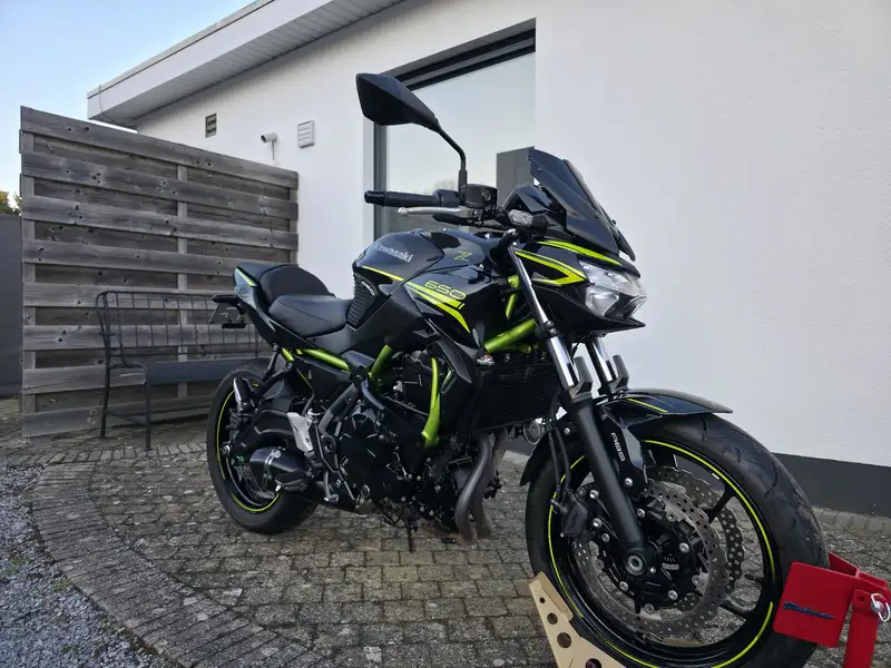 Kawasaki Z 650 - foto 2