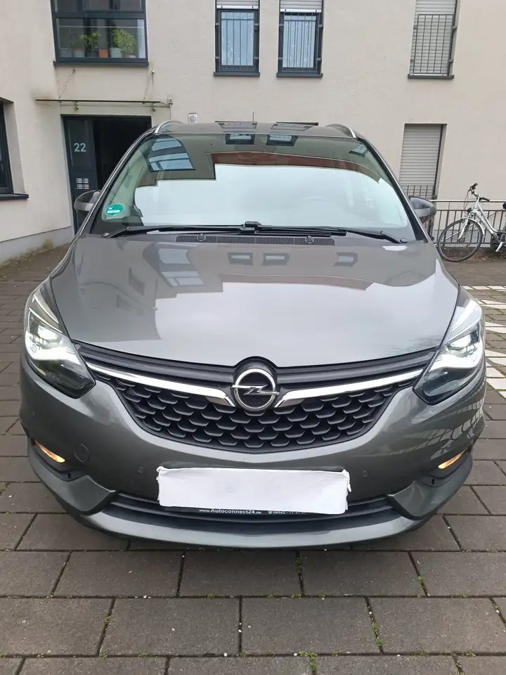 Opel Zafira Tourer