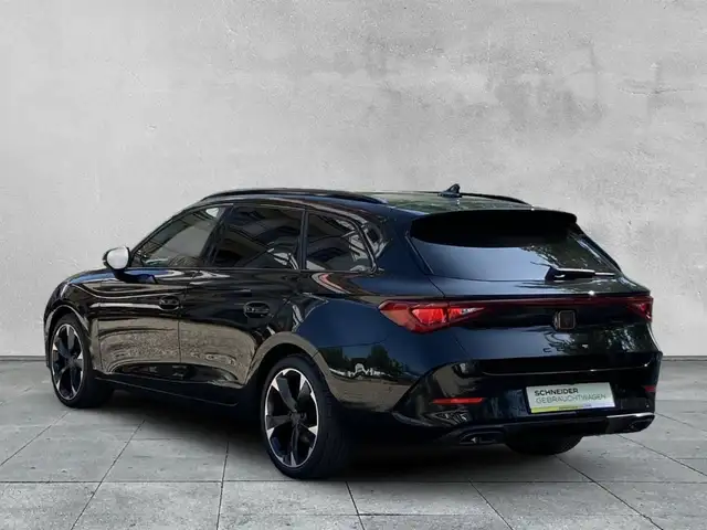 Cupra Leon view 3