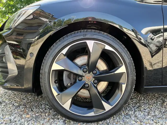 Cupra Leon view 13