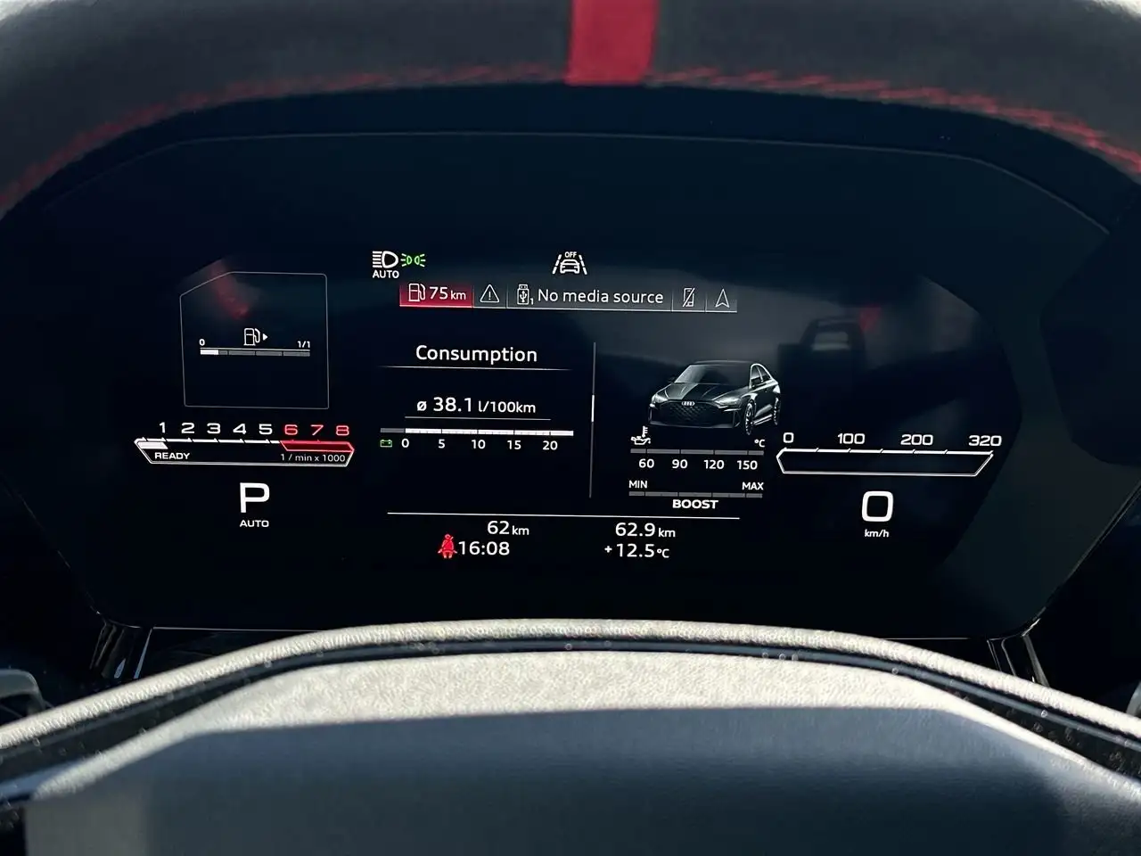Audi RS3 снимка Audi RS3