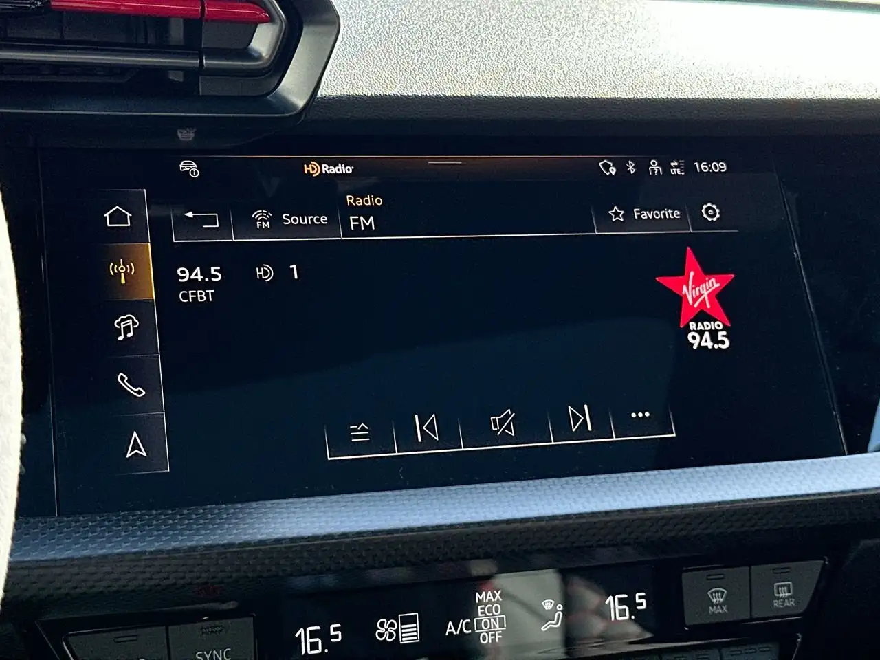 Audi RS3 снимка Audi RS3