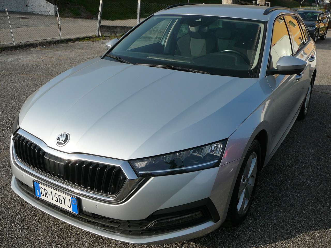 Skoda Octavia Octavia 2.0 tdi evo Ambition 115cv dsg