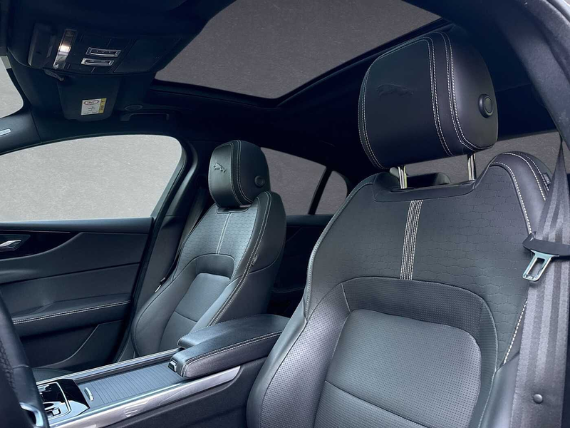 Jaguar XE P300 AWD Aut. 300 Sport — photo 10