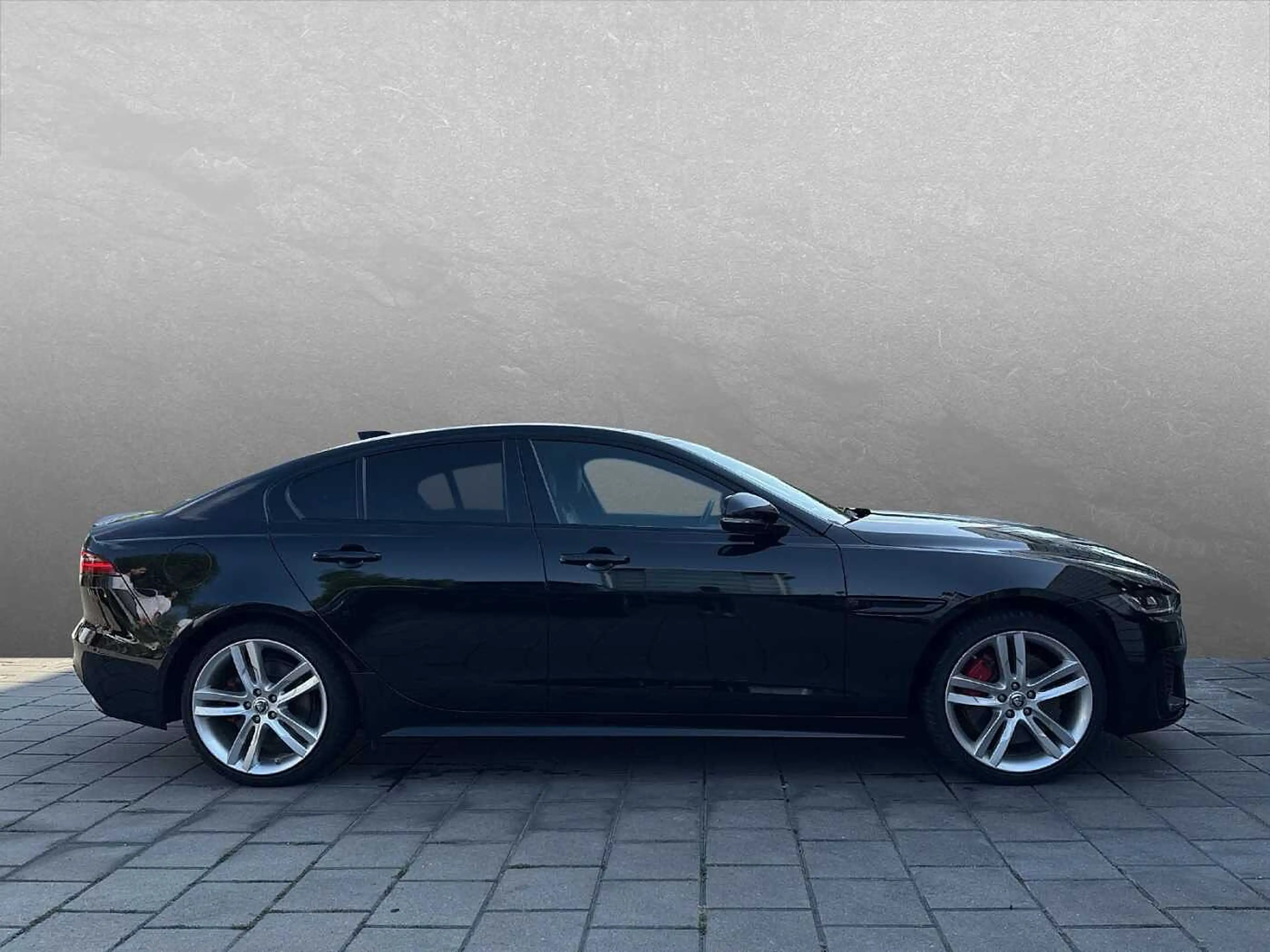 Jaguar XE P300 AWD Aut. 300 Sport — photo 6